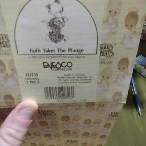 Precious moments "Faith takes the Plunge"